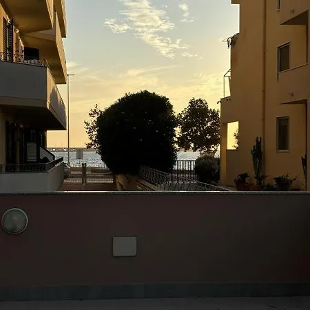 Διαμέρισμα Via Castelsardo 41 *